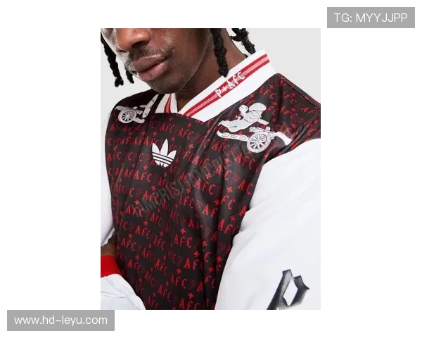 阿森纳联名潮牌PLACES+FACES推出新服饰，跨界合作拓展IP价值